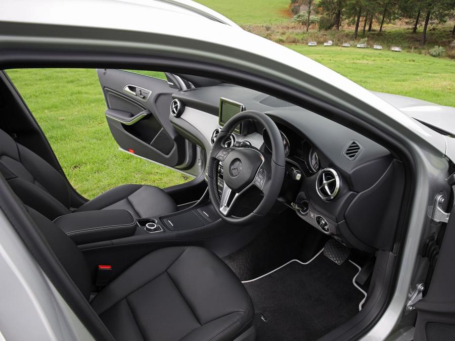  Mercedes-Benz GLA250 4Matic 2014 года  (AU) (фото 18 из 25)